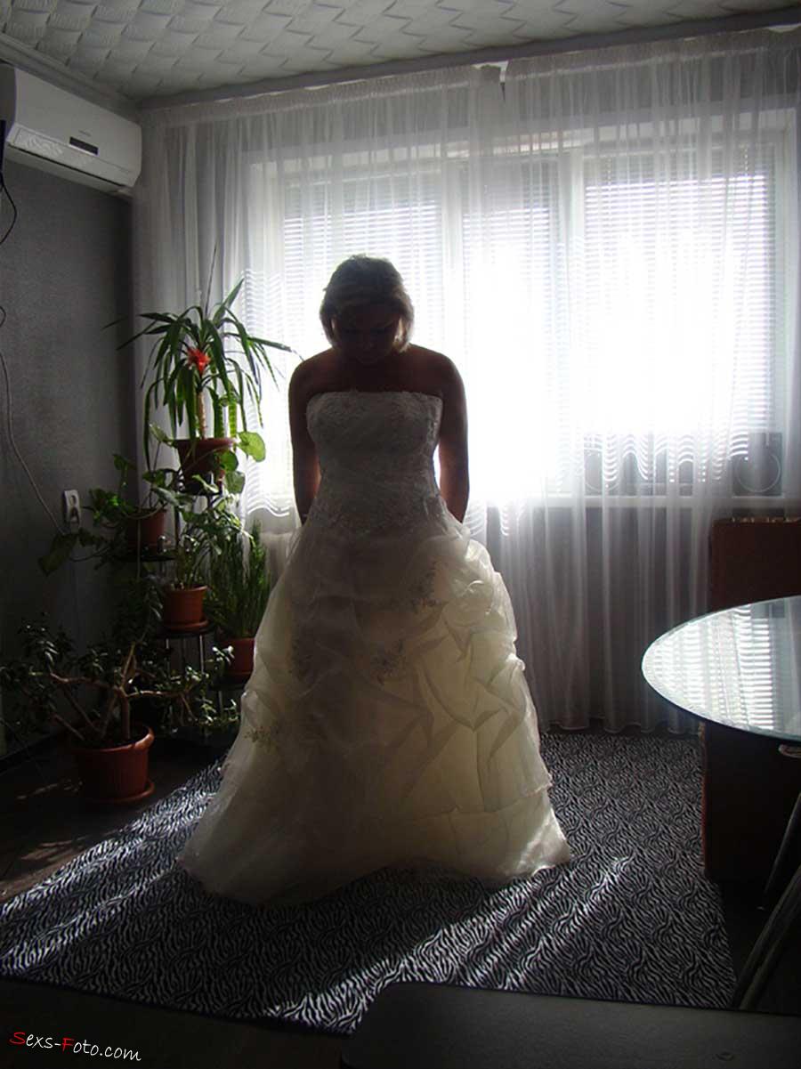 Белокурая голая невеста на фото