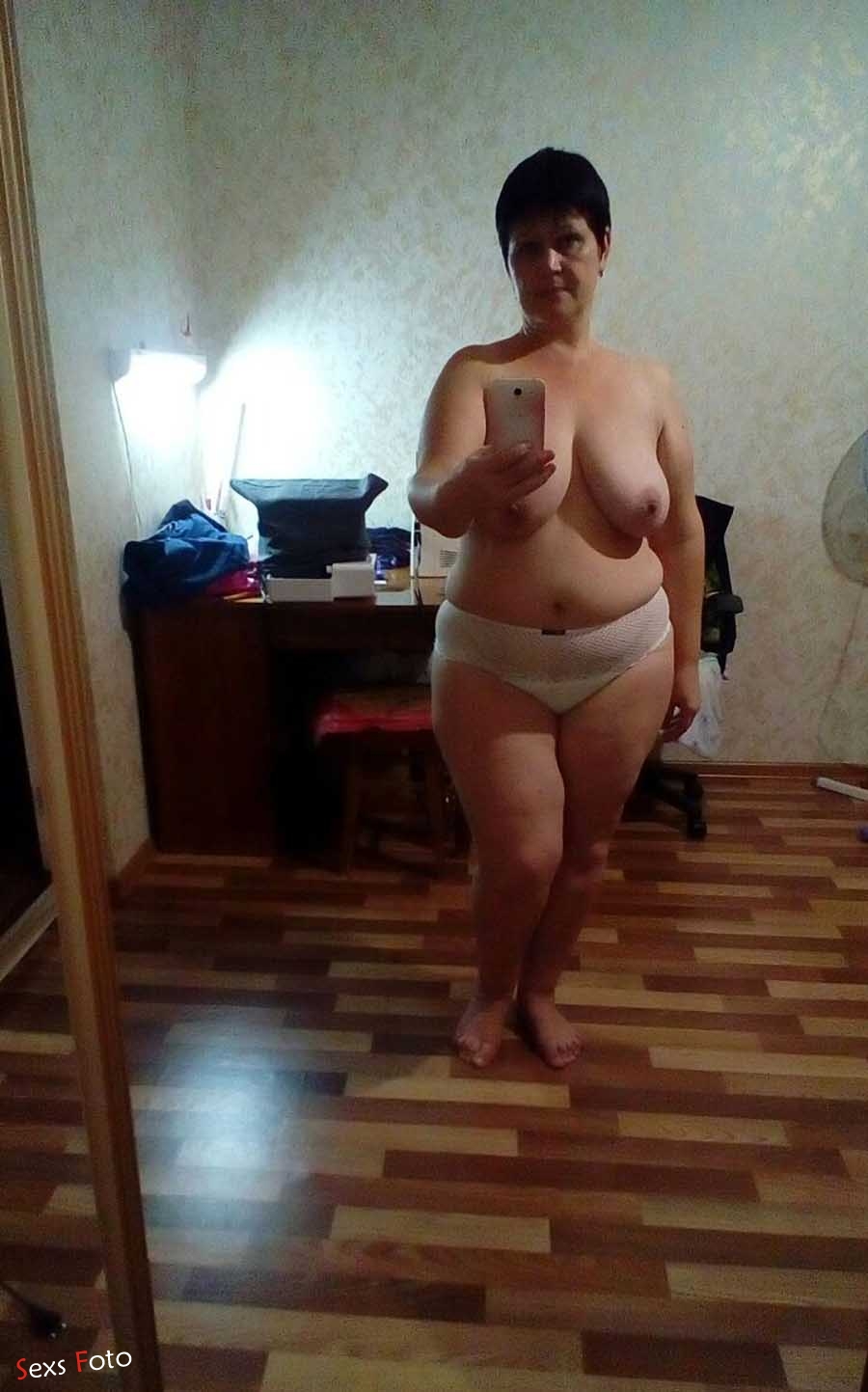 Порно селфи русской толстой мамки фото